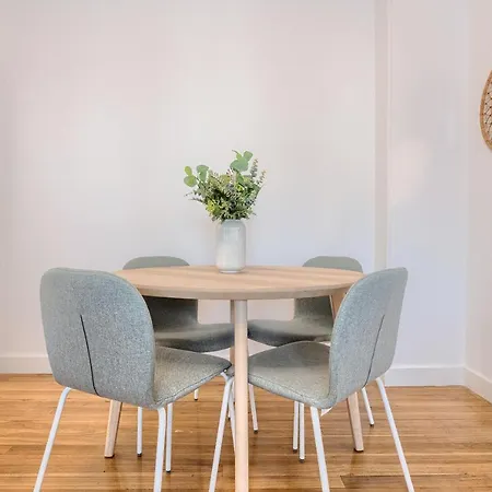 Iturribide Hogar Moderno Junto Al Metro * Більбао