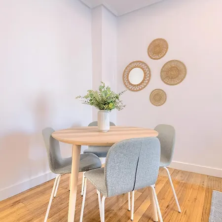 Iturribide Hogar Moderno Junto Al Metro *